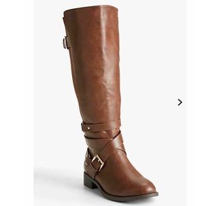BRAND NEW Torrid brown leather boots